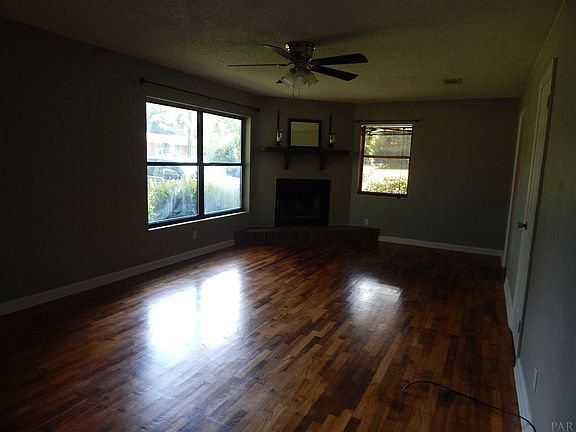 3rd image of 6430 Sellers Dr
