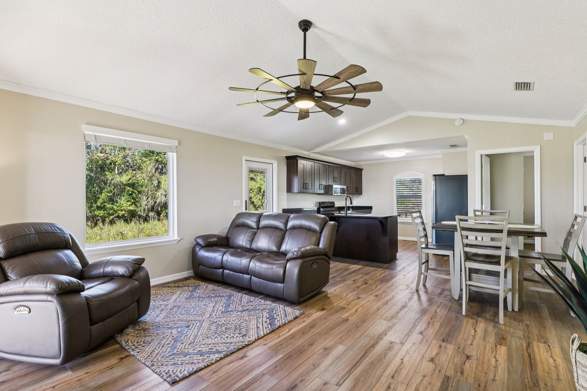 next background image