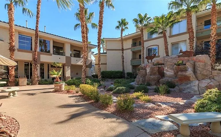 7163 S Durango Dr #209 — Photo 3