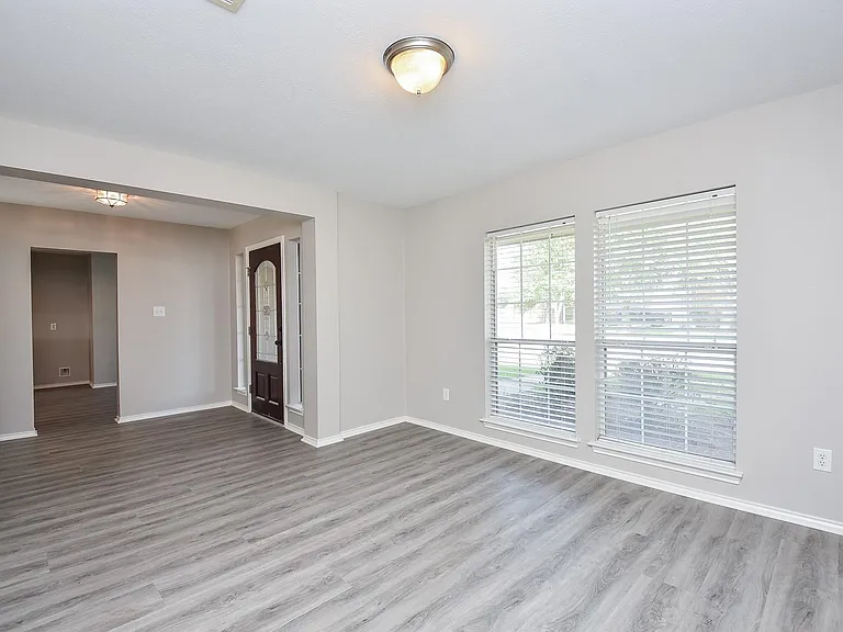 3935 Carters Lake Dr — Photo 10