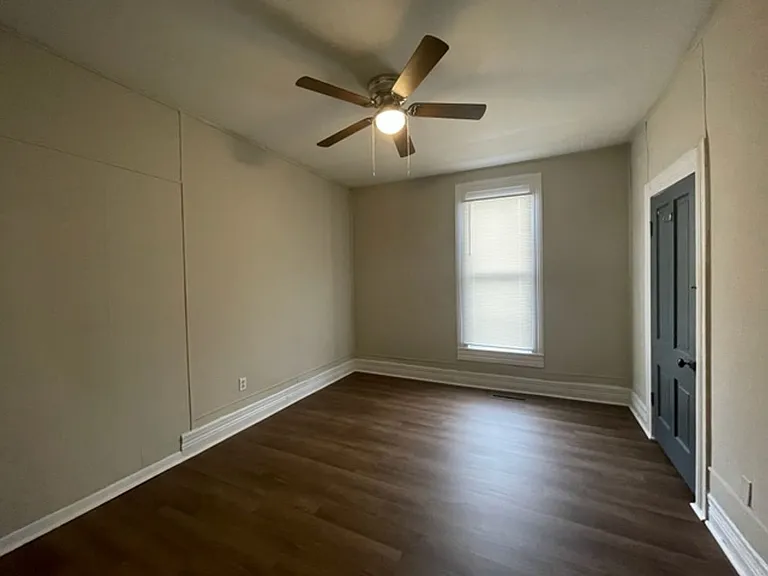 1021 N Sherman Ave — Photo 10