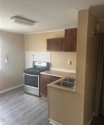 3rd image of 1520 Kenneth St #3
