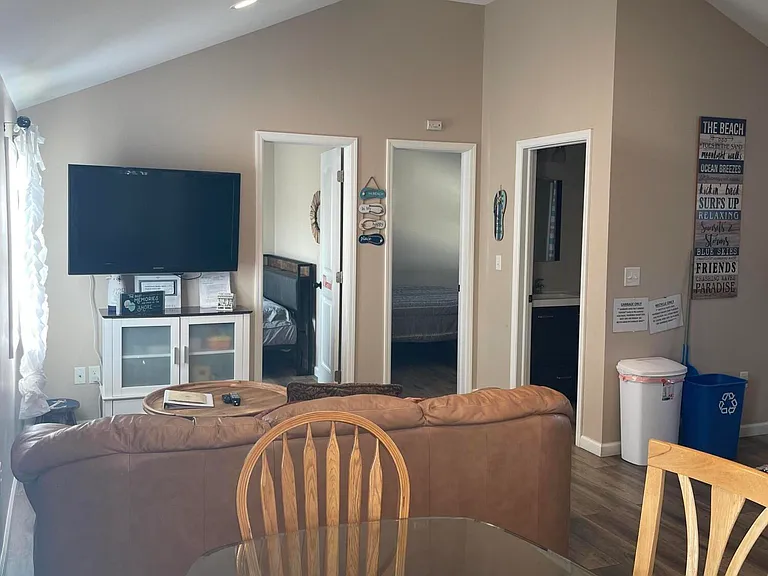 241 Hiering Ave — Photo 12