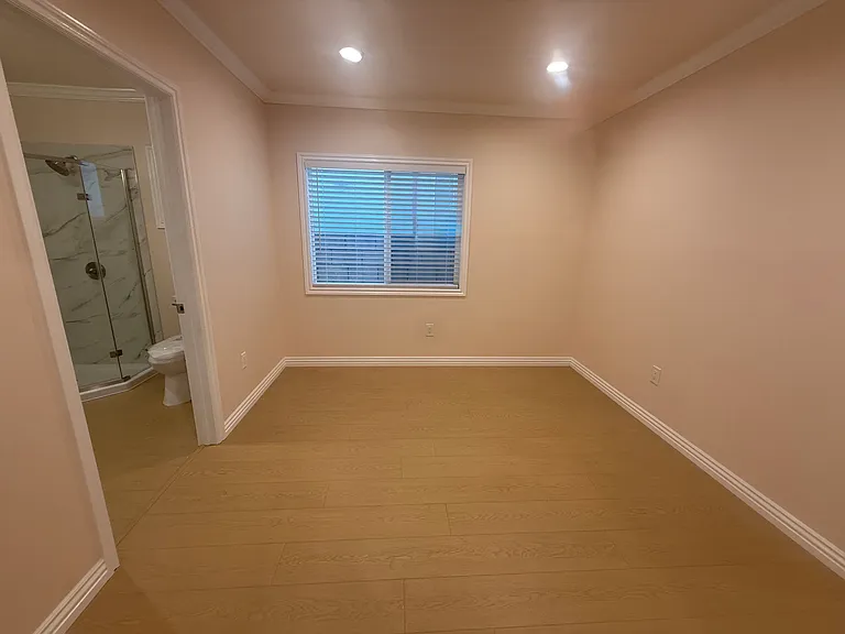 504 Dewey Ave — Photo 5