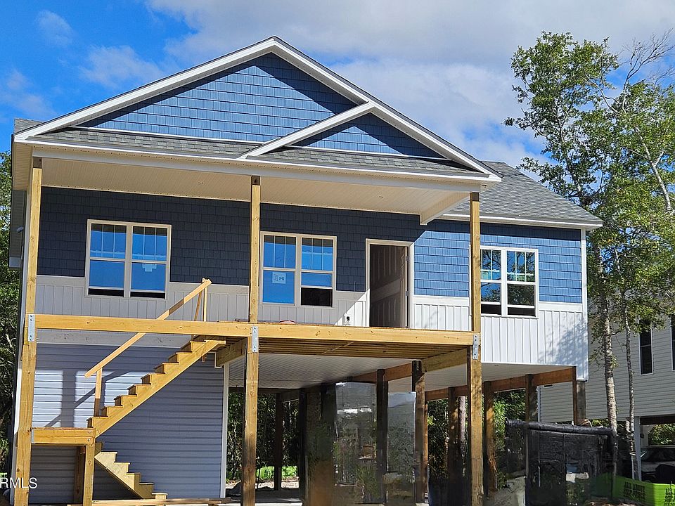 1st image of 2804 W Oak Island Drive