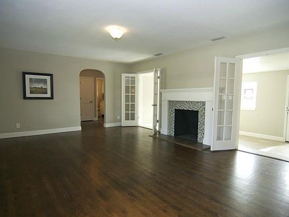 3rd image of 1090 17th Ave N