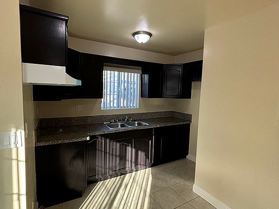 2nd image of 11017 S San Pedro St #11015