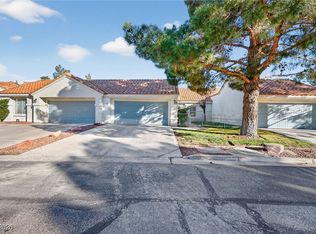 2262 Cassatt Dr, Henderson, NV 89074