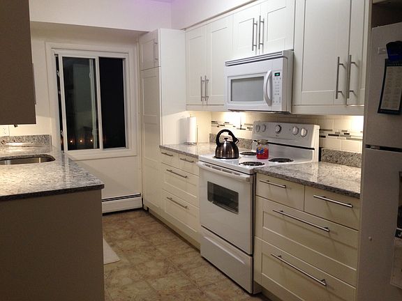 2nd image of 400 Narragansett Pkwy APT Na8