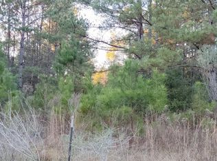 560 Larow Dr, Carriere, MS 39426