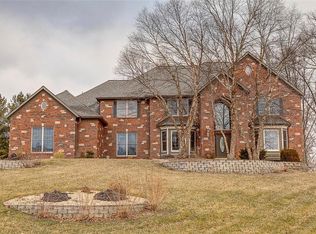 129 Fox Hill Ct, Edwardsville, IL 62025