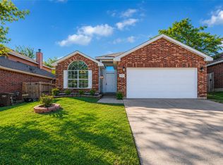 4817 Barnhill Ln, Fort Worth, TX 76135