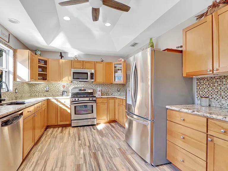 5140 Laird Ln — Photo 13