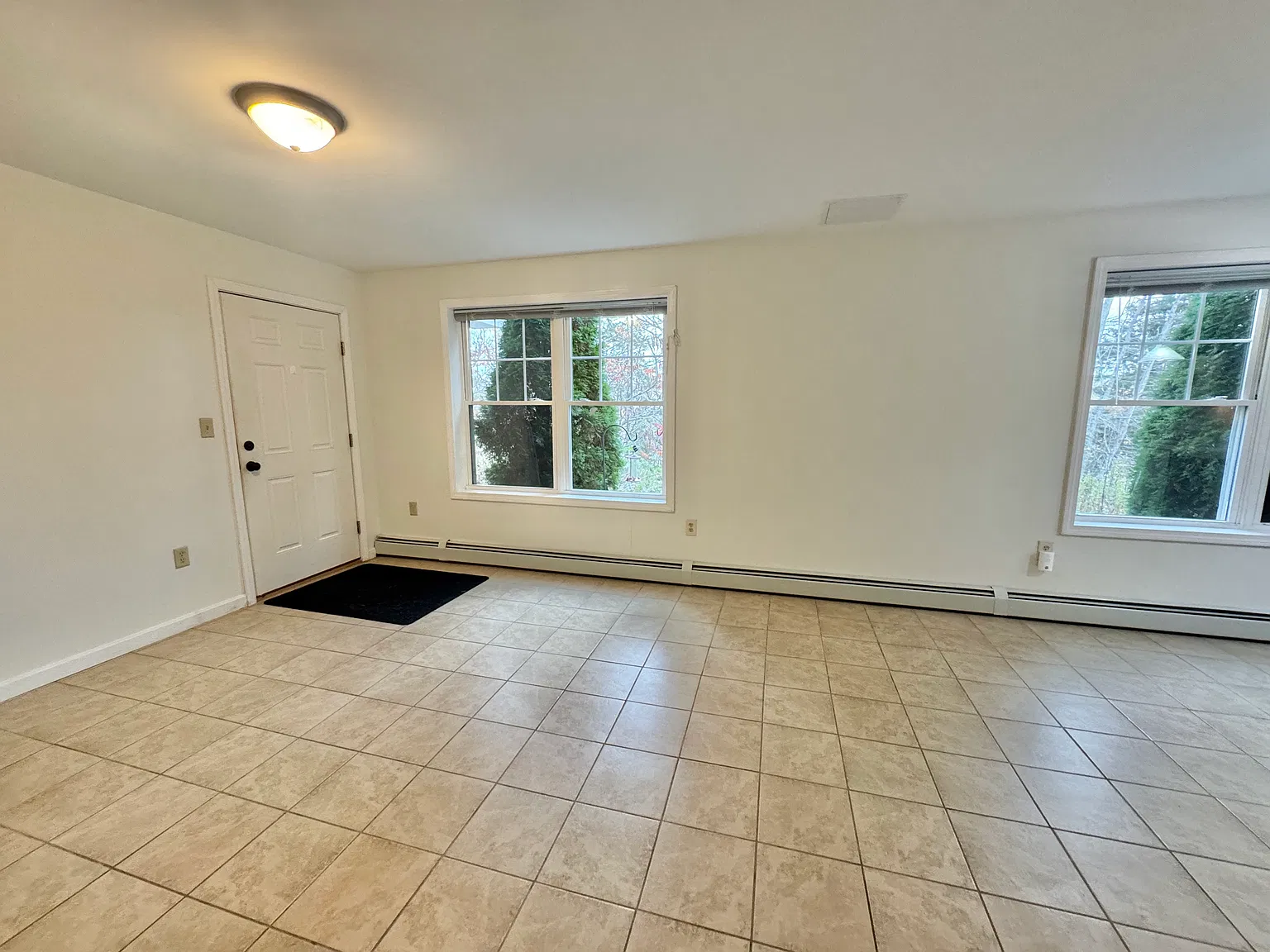 2 bed, 800 sqft, $1,150 — Photo 2