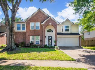 1714 Oak Valley Dr, Kemah, TX 77565
