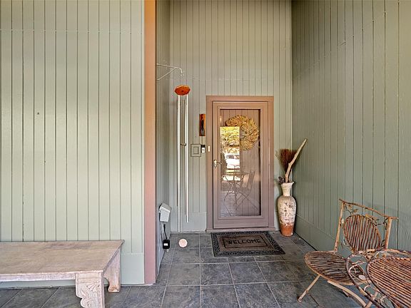 5th image of 611 Saint Andrews Rd