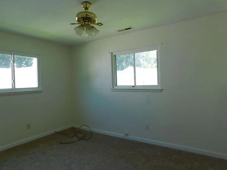 3825 Annie Ln — Photo 11