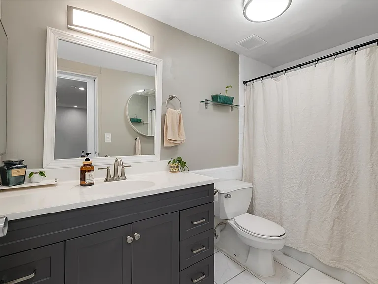 8200 E Jefferson Ave #506 — Photo 16