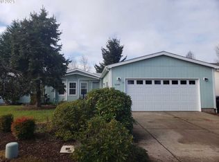 5349 Club Dr, Eugene, OR 97402