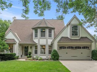 13805 Pembroke Ln, Leawood, KS 66224