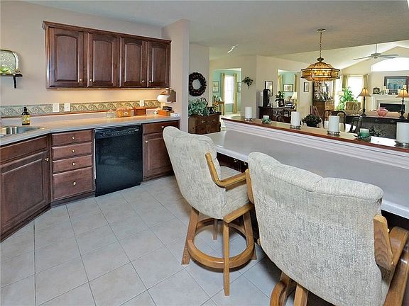 4th image of 6068 Triple Crown Cir