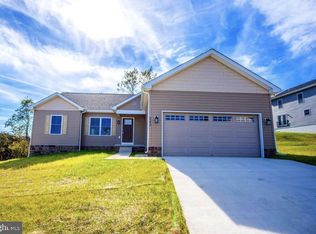 249 Mabdarin Dr, Martinsburg, WV 25403
