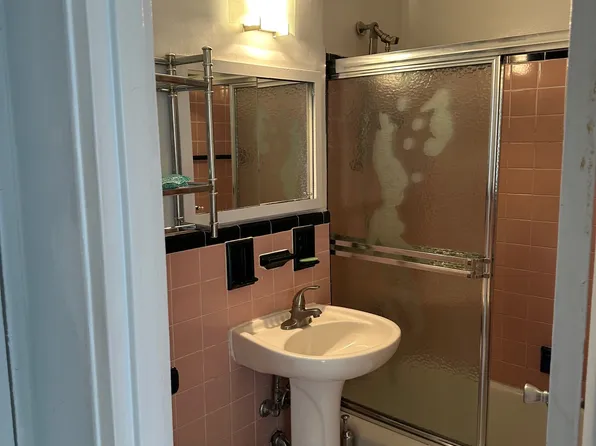 735 Avenue W image 6 of 7