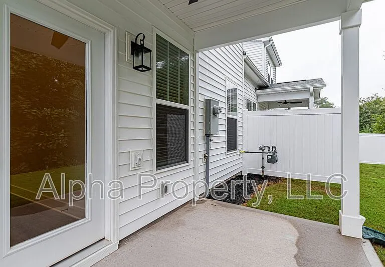1554 Shallons Ct — Photo 32
