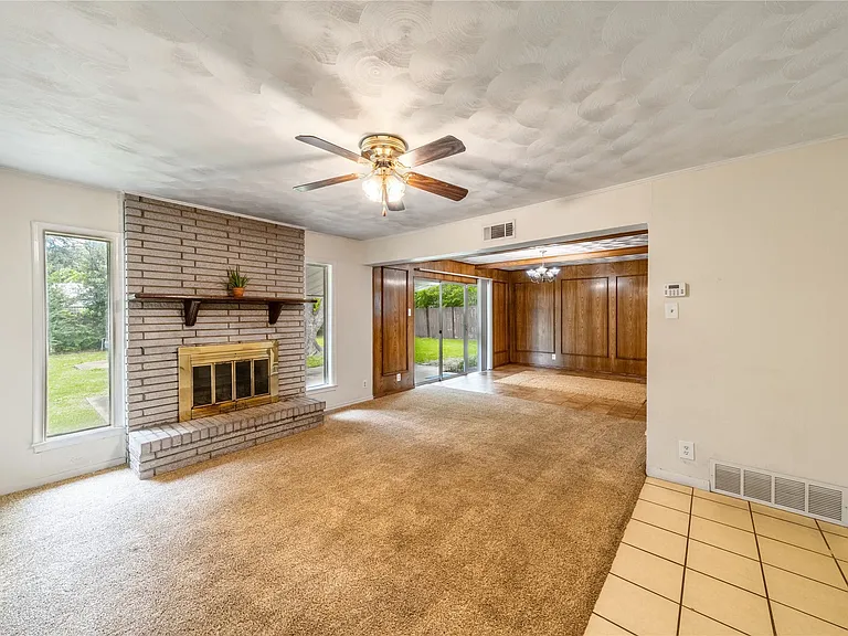 13515 Charcoal Ln — Photo 2