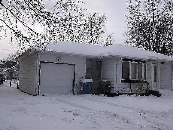 5th image of 115 19 1/2 Ave N