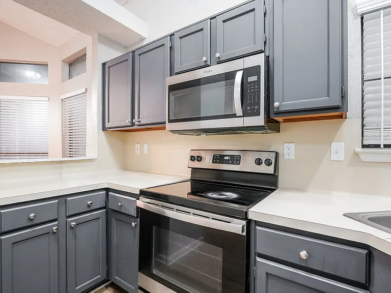 1307 Jasmine Dr — Photo 8