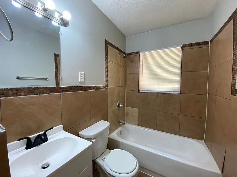 2173 Chattering Ln — Photo 12