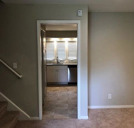 4th image of 89 Fairhaven Dr
