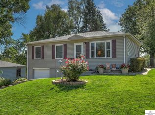 7217 James Ave, La Vista, NE 68128