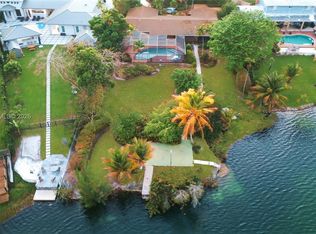 4725 SW 89th Ave, Miami, FL 33165