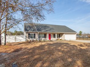 2619 Alton Cir, Waycross, GA 31501