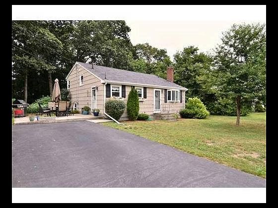 1st image of 15 Oakwood Dr