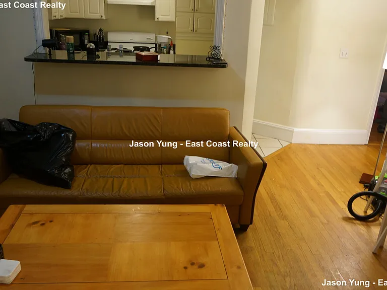 54 Egmont St #1 — Photo 11