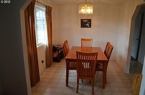 3rd image of 316 SE 149th Ct
