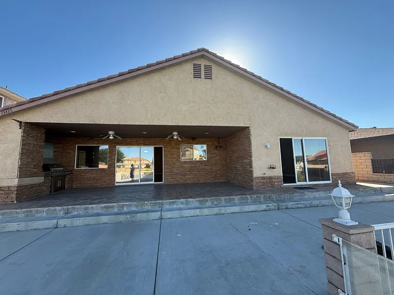 13425 Spring Valley Pkwy — Photo 9