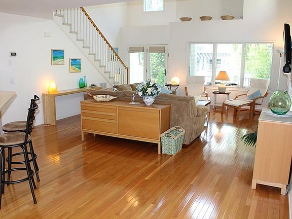 2nd image of 638 Tingle Ave