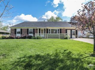 94 Circle Dr W, Montgomery, IL 60538