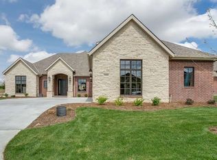 10204 E Crestwood St, Wichita, KS 67206