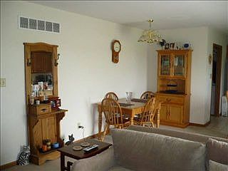 4th image of 679 Apple Blossom Ln