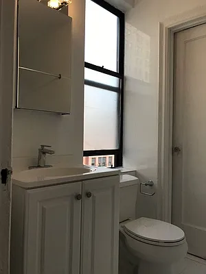 Rented by Dynamik Realty | media 13