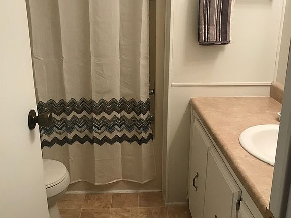 4th image of 384 E Palm Valley Dr