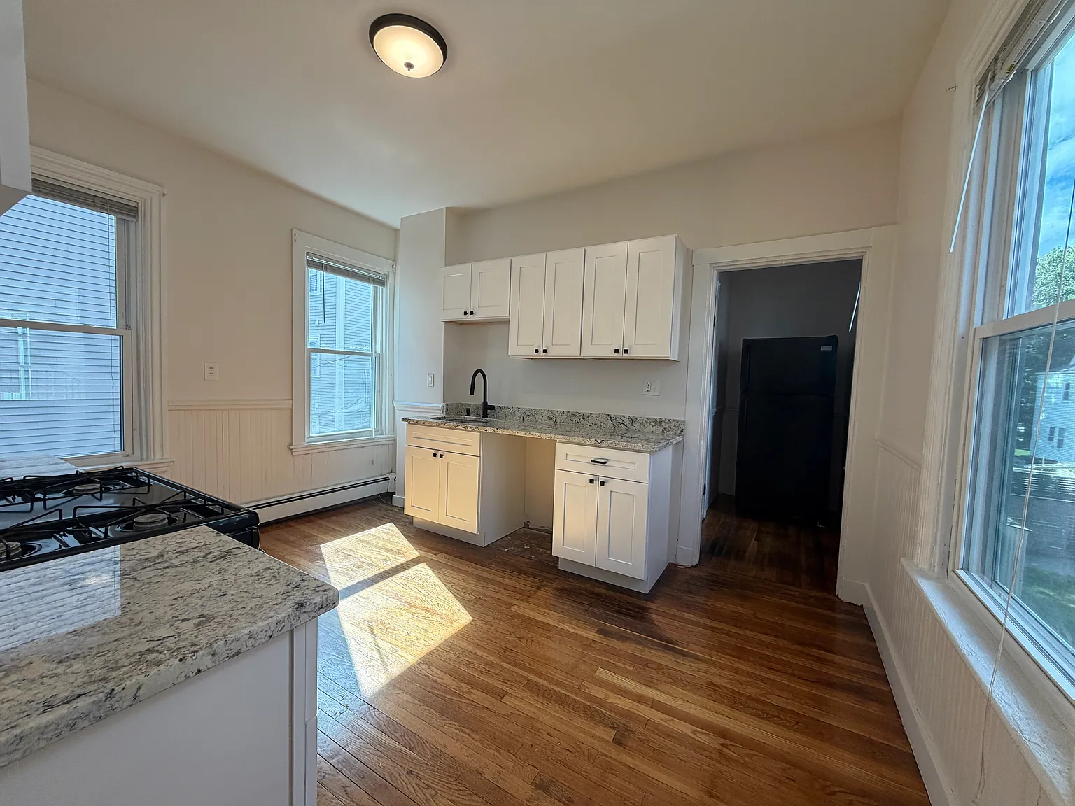 2 bed, 1200 sqft, $2,950 — Photo 4