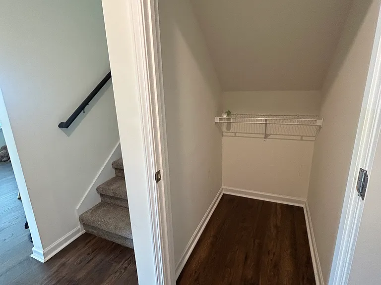 2940 Brooks Meadow Ln — Photo 8