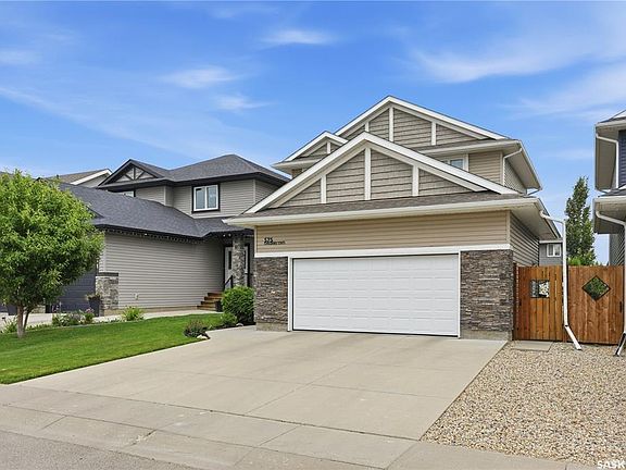 2nd image of 575 Childers CRESCENT