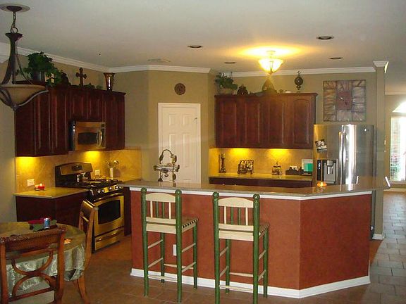 2nd image of 2870 Milano Ln